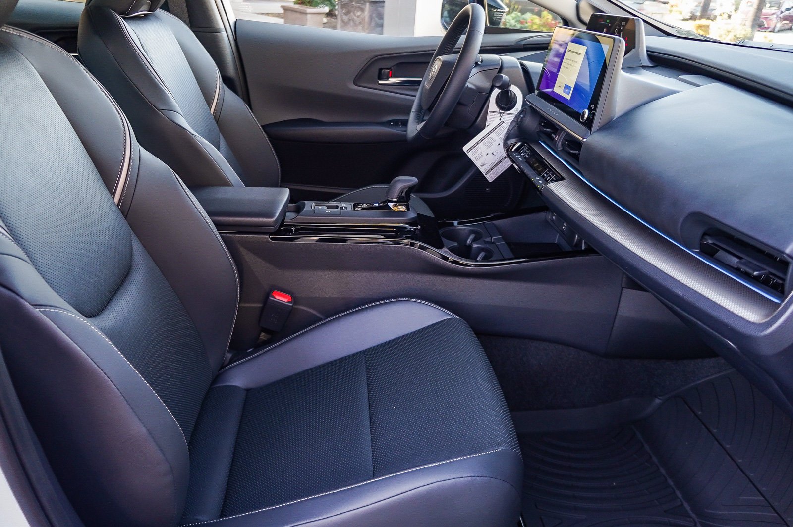 New 2027 Wind Chill Pearl <sup>1</sup> Toyota  Limited image 18