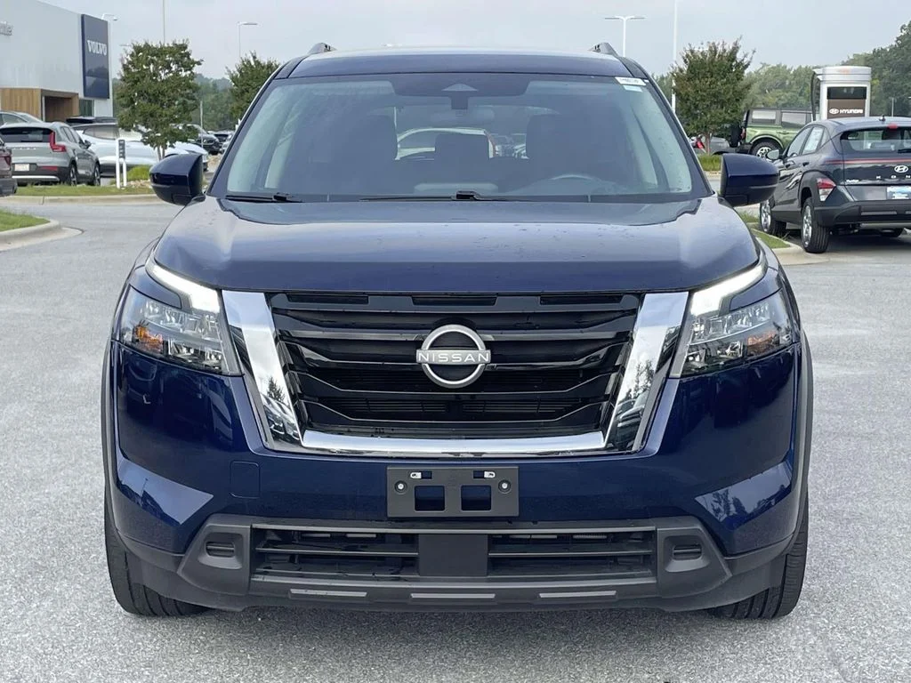2025 Nissan Pathfinder SV - Photo 24