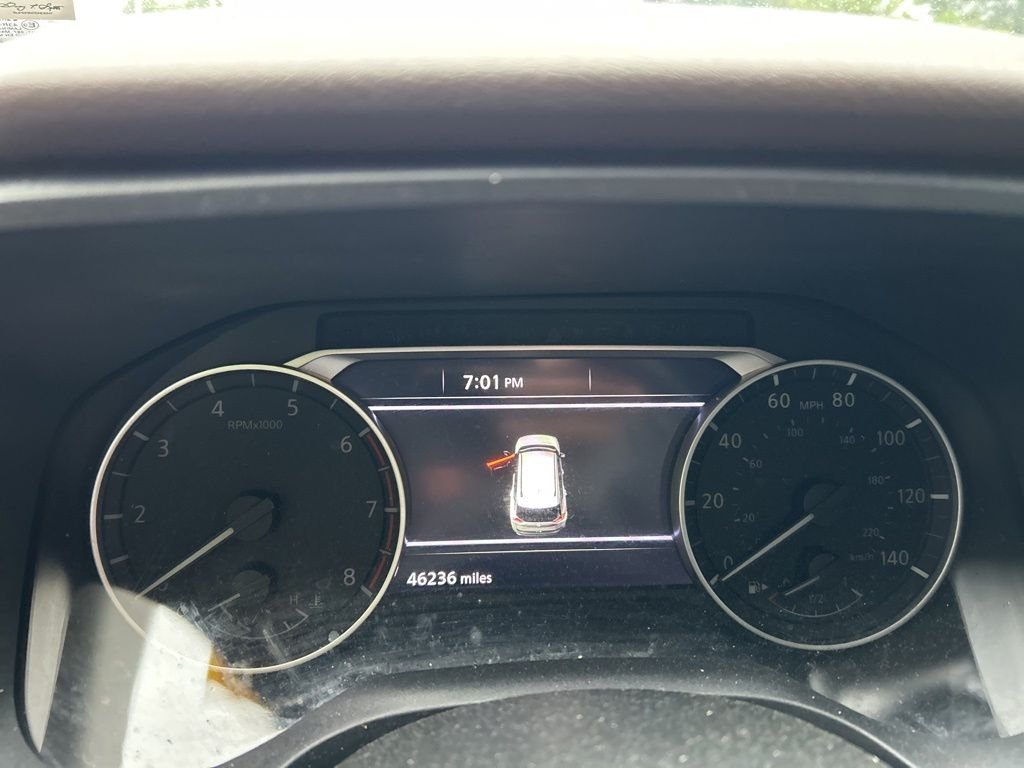 Used 2022 Silver Nissan SV image 12