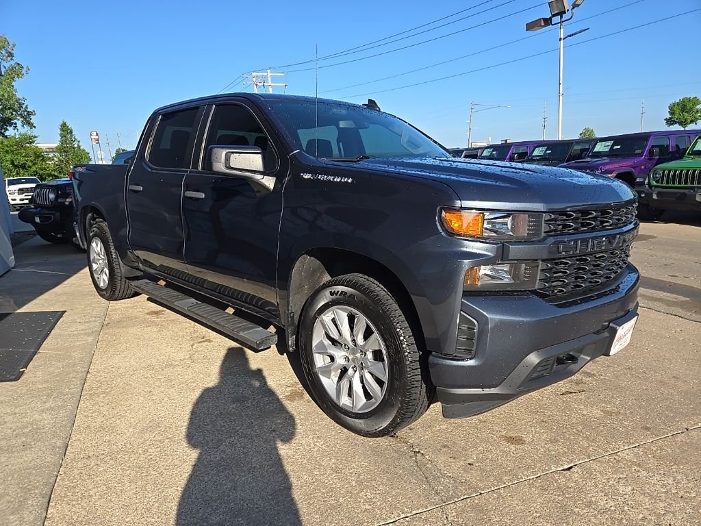 Used 2021 Gray Chevrolet Custom image 11