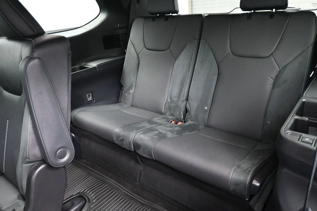 Used 2024 Silver Lexus 550h+ Luxury image 24