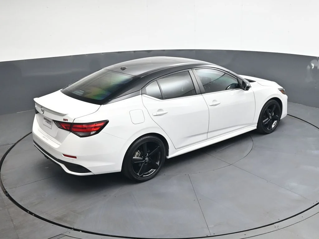 Used 2024 White Nissan SR image 36