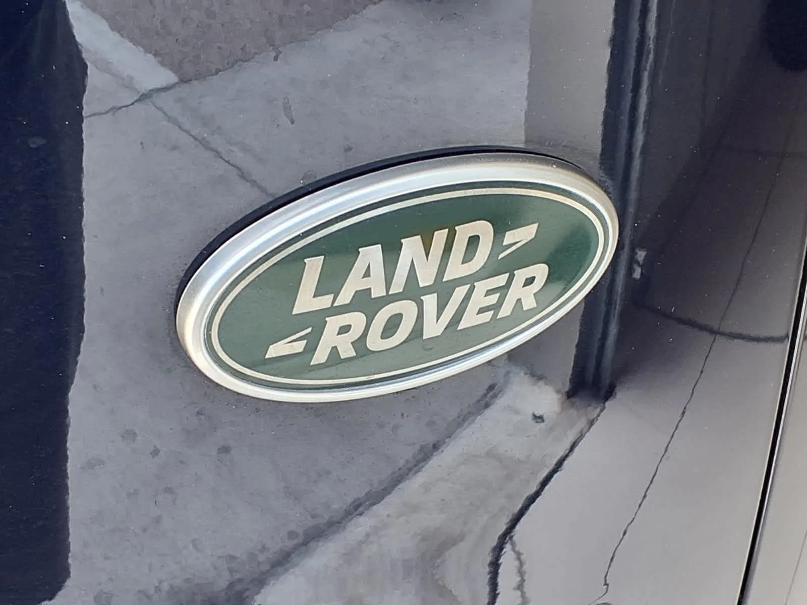Certified Used 2023 Portofino Blue Metallic Land Rover SE image 27
