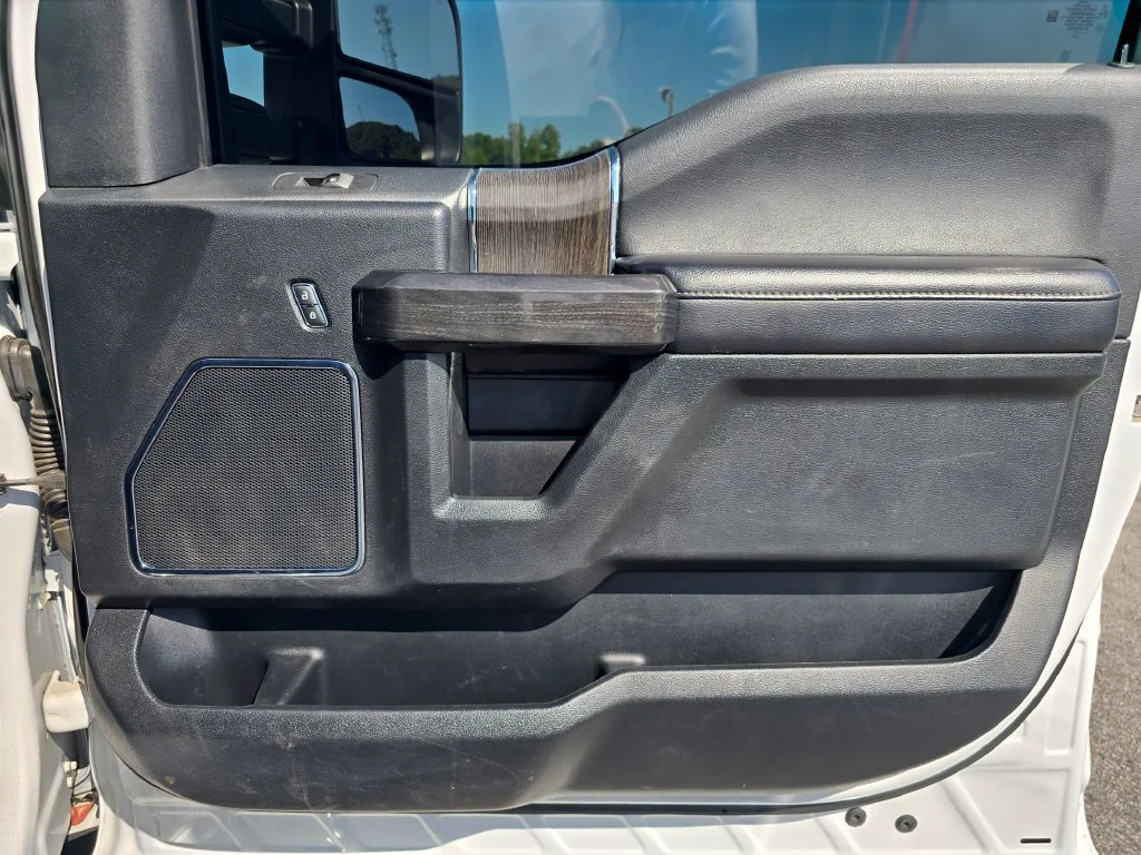 Used 2021 White Ford Lariat image 46