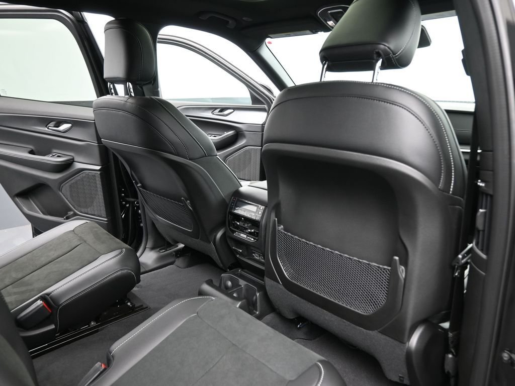 New 2025 Diamond Black Crystal Pearl-Coat Exterior Paint Jeep Altitude X image 27