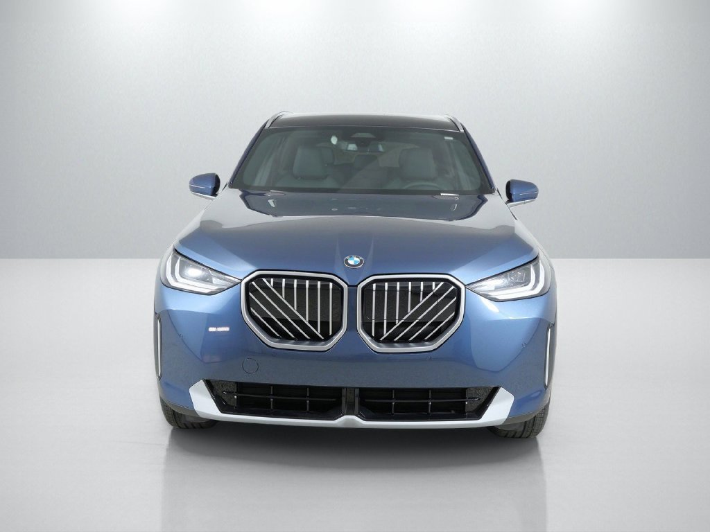New 2026 Arctic Race Blue metallic BMW 30 xDrive image 2