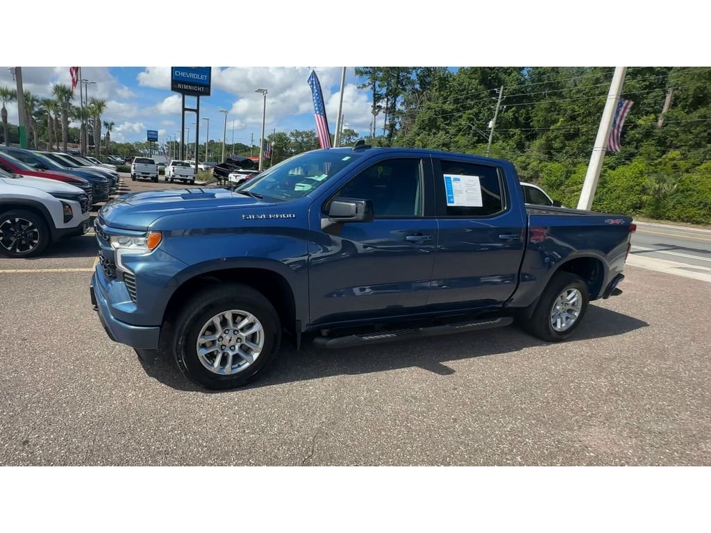 Used 2024 Lakeshore Blue Metallic Chevrolet RST image 6