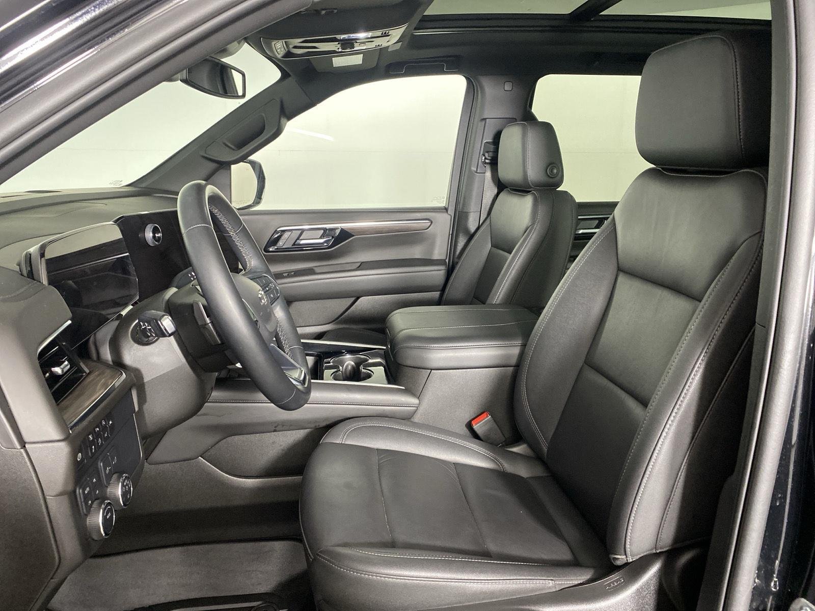 Used 2025 Black Chevrolet Z71 image 10