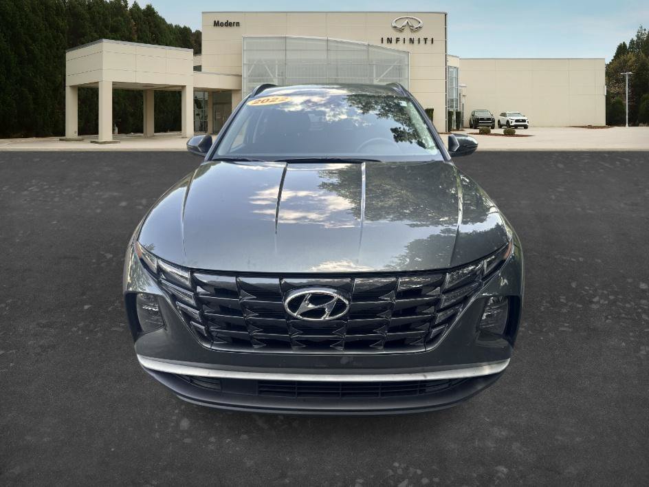 Used 2022 Amazon Gray Hyundai SEL image 2