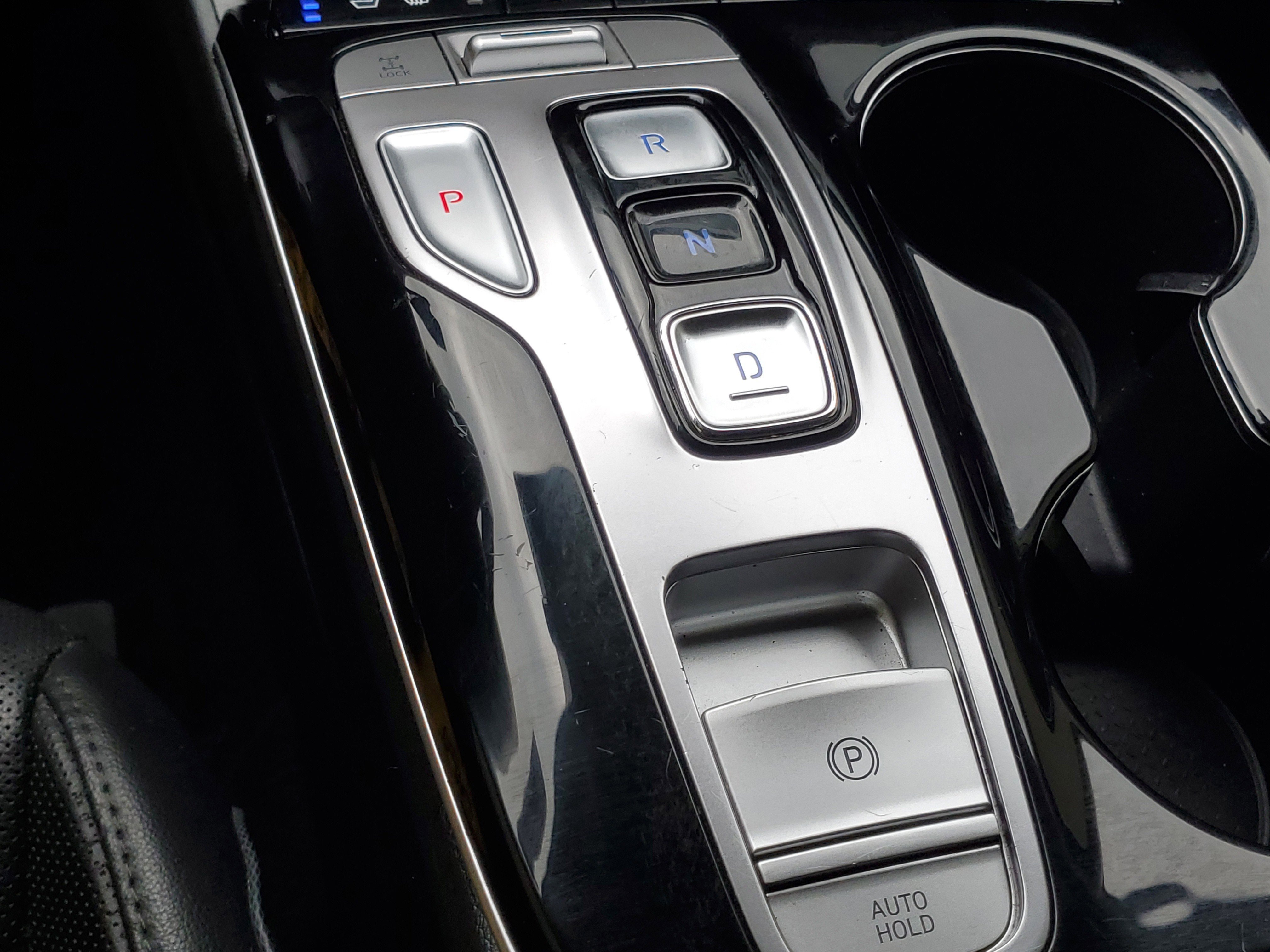 Certified Used 2024 White Pearl Hyundai Limited image 30