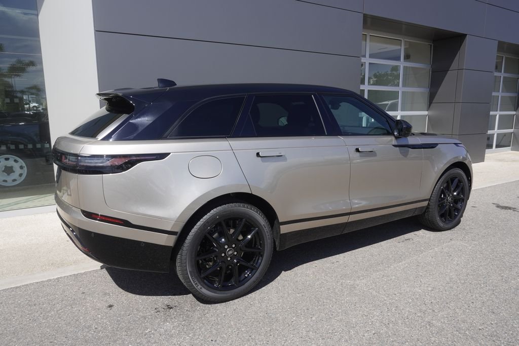 New 2026 Batumi Gold Land Rover Dynamic SE image 4