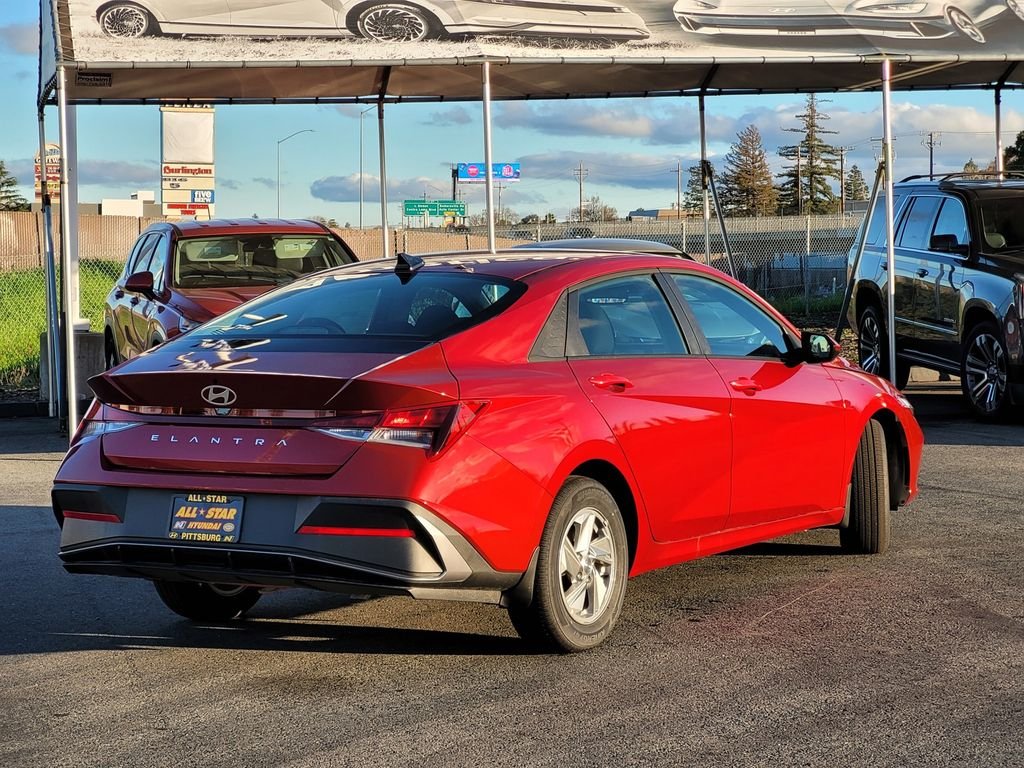 New 2026 Red Hyundai SE image 3