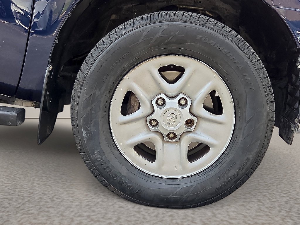 Used 2012 Blue Toyota Grade image 9