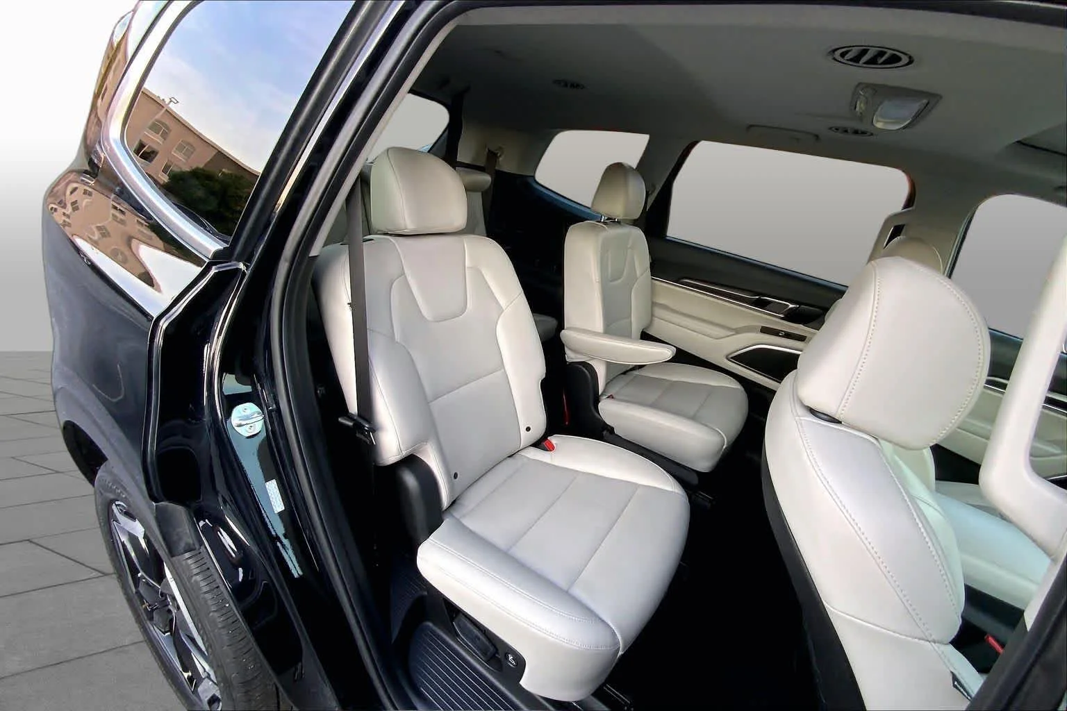 Used 2025 Ebony Black Kia S image 16