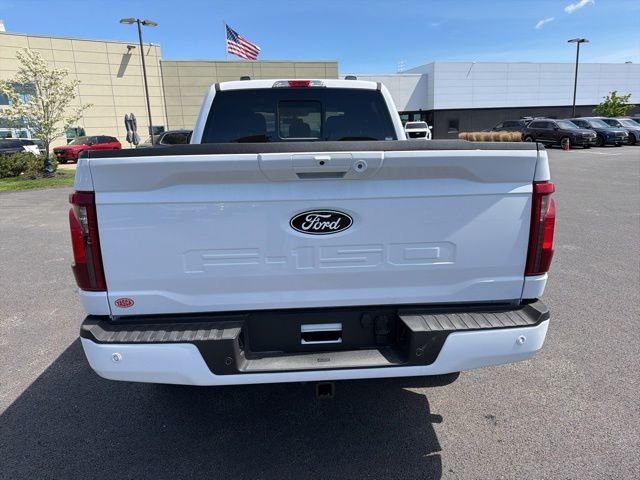 New 2026 White Ford XLT image 5