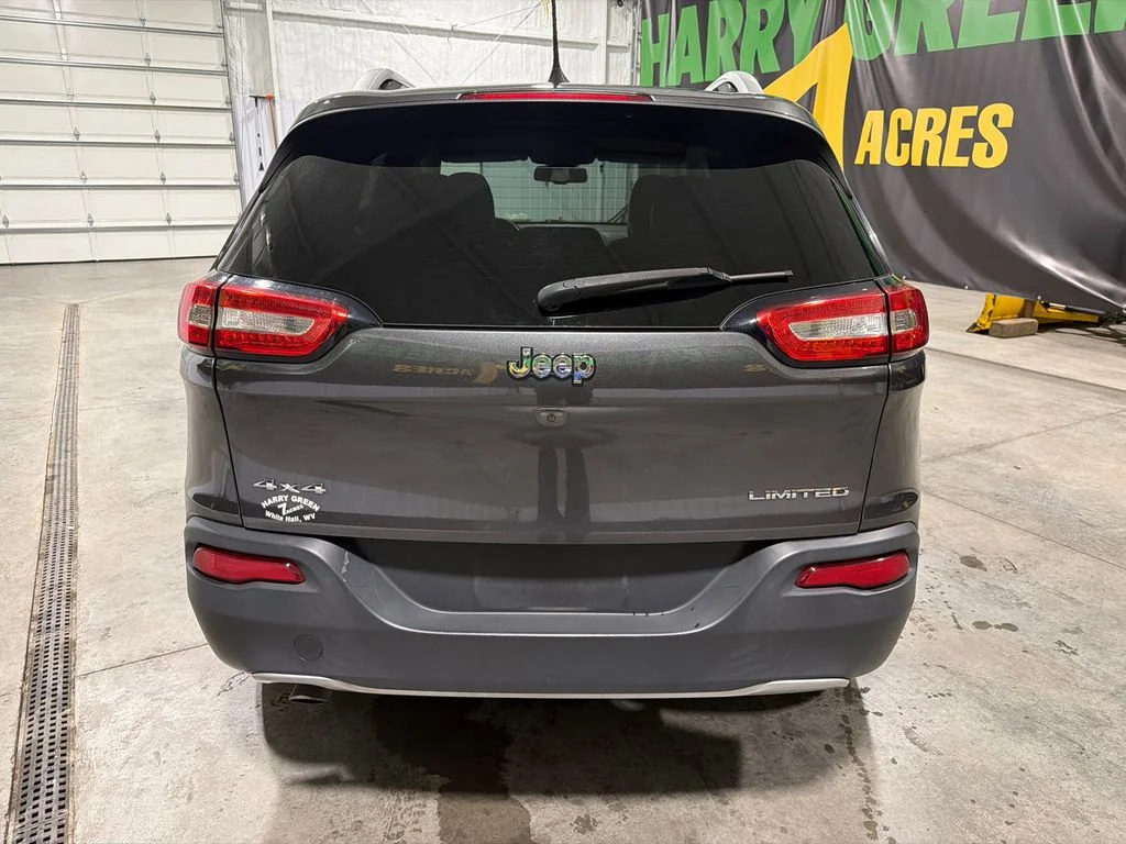 Used 2016 Granite Crystal Metallic Clearcoat Jeep Limited image 7