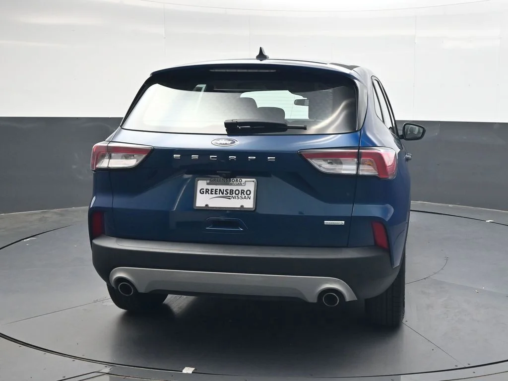 Used 2020 Green Ford S image 5