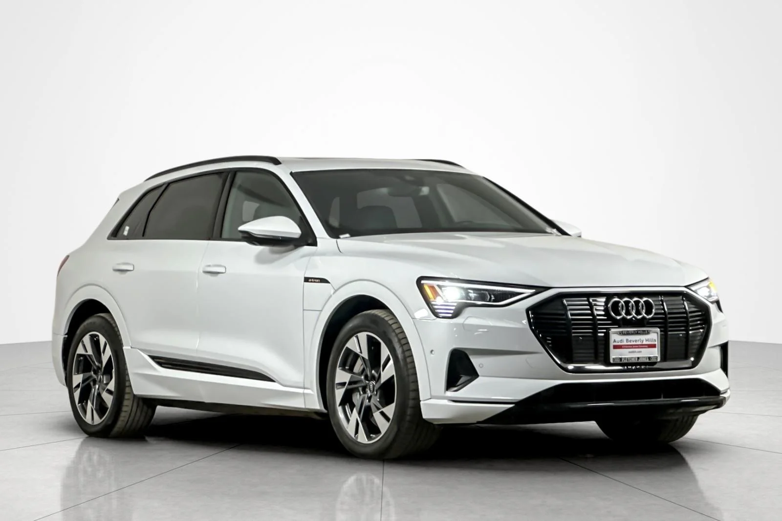 Used 2023 Glacier White Metallic Audi Premium quattro image 7