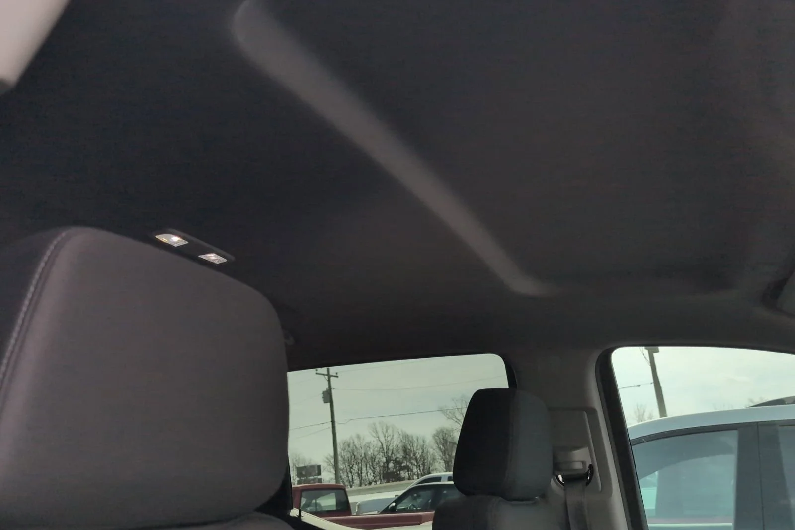 Used 2025 Summit White Chevrolet LT image 17