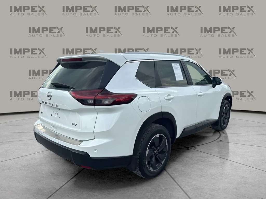 Used 2024 White Nissan SV image 5