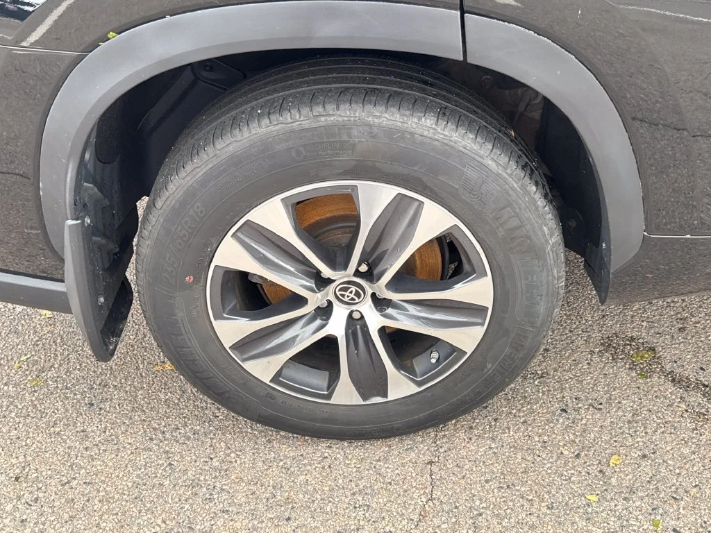 Used 2024 Black Toyota XLE image 43