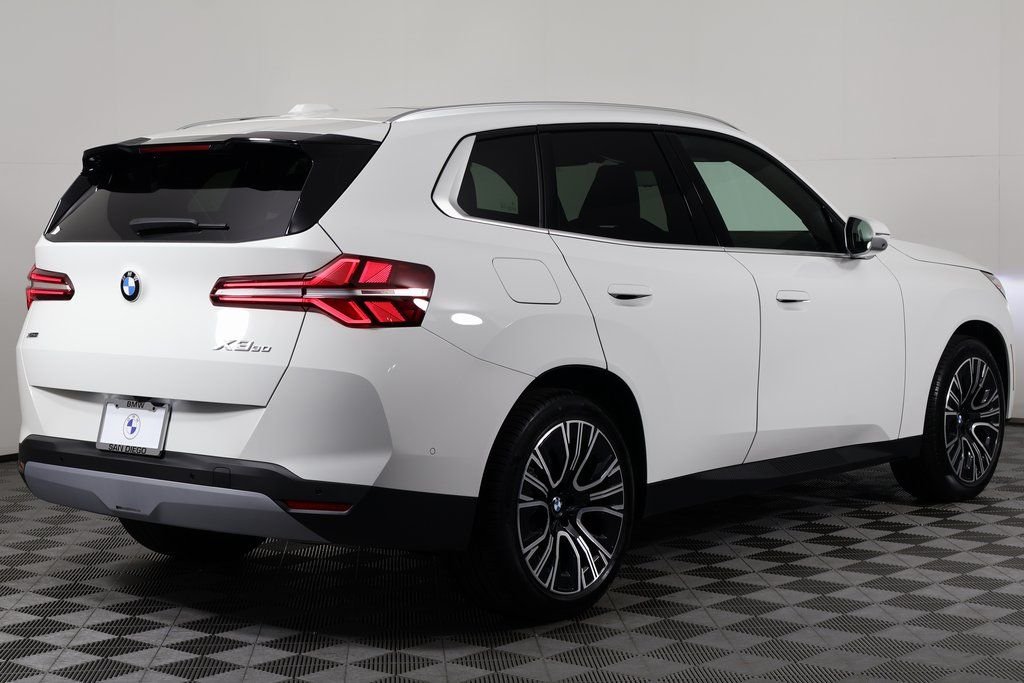 New 2026 Alpine White BMW 30 xDrive image 2
