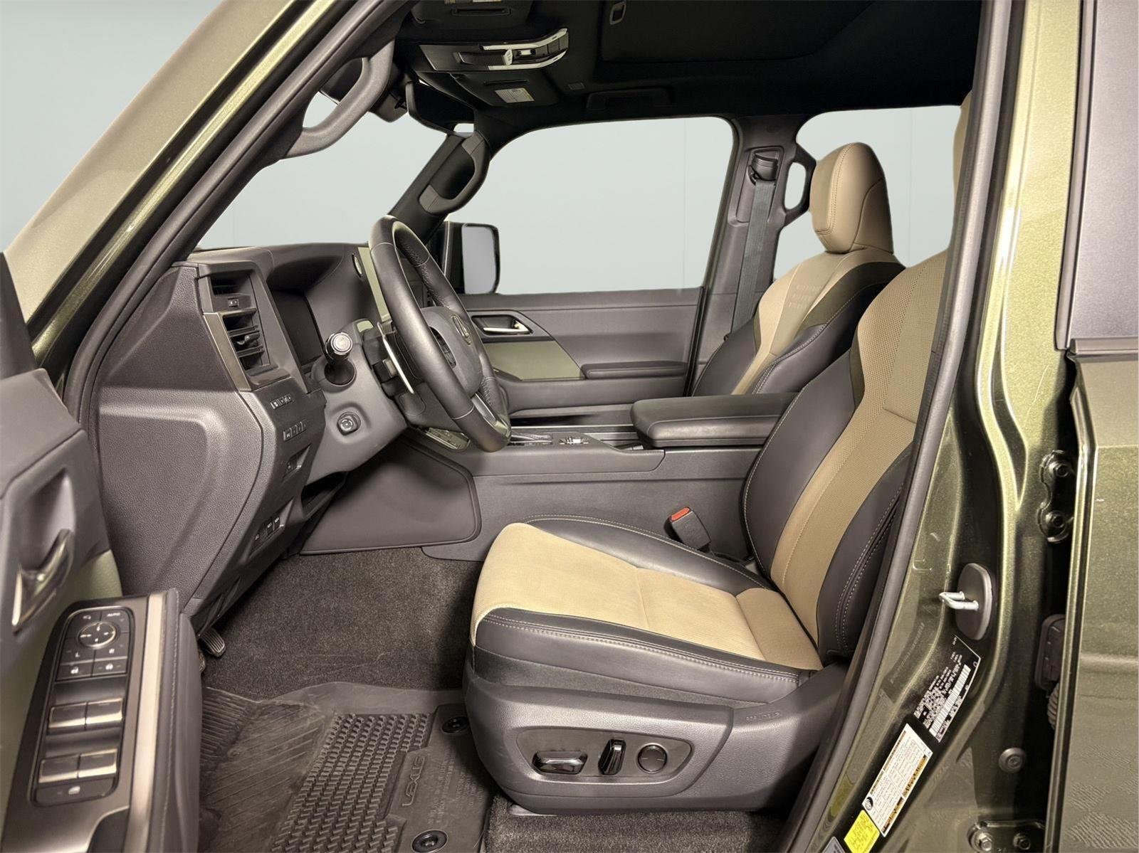 Used 2025 Nori Green Pearl Lexus GX 550 Overtrail image 12