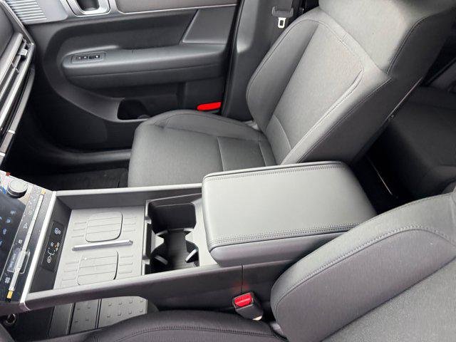 New 2026 Shimmering Silver Hyundai SE image 34