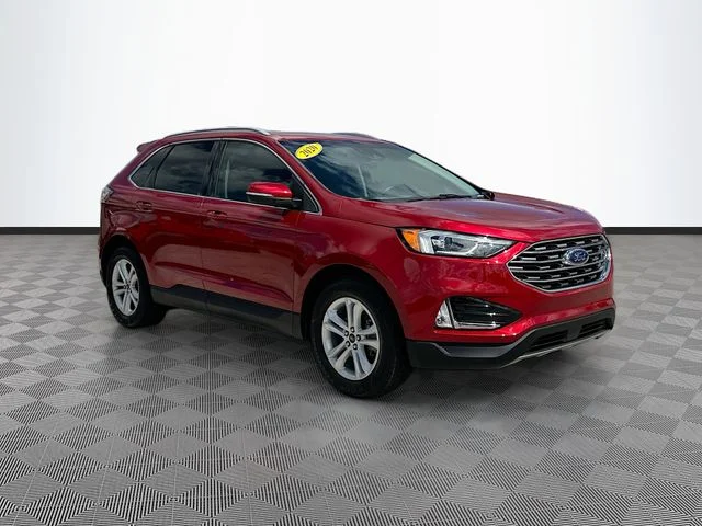 Used 2020 Red Ford SEL image 3