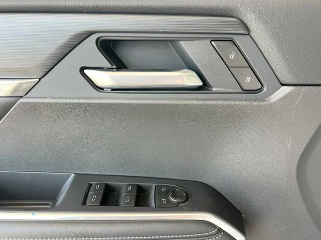 2026 GMC Acadia Elevation - Photo 13