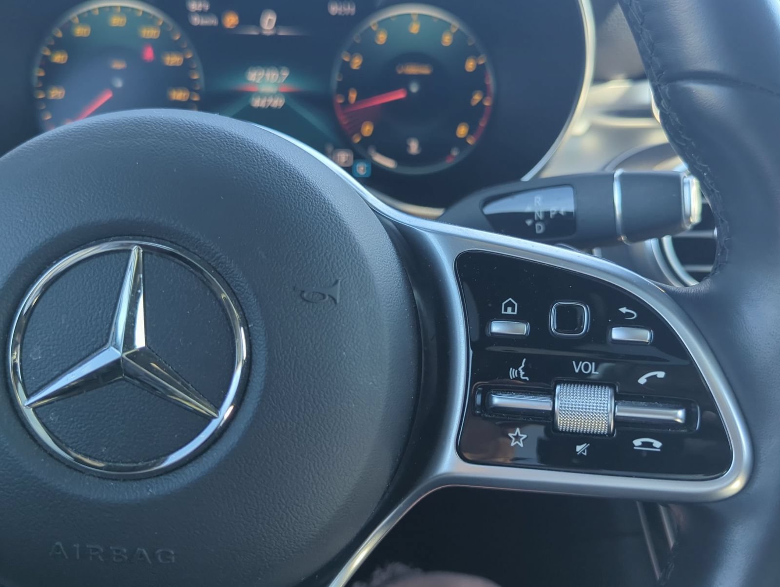 Used 2022 Black Mercedes-Benz GLC 300 image 16