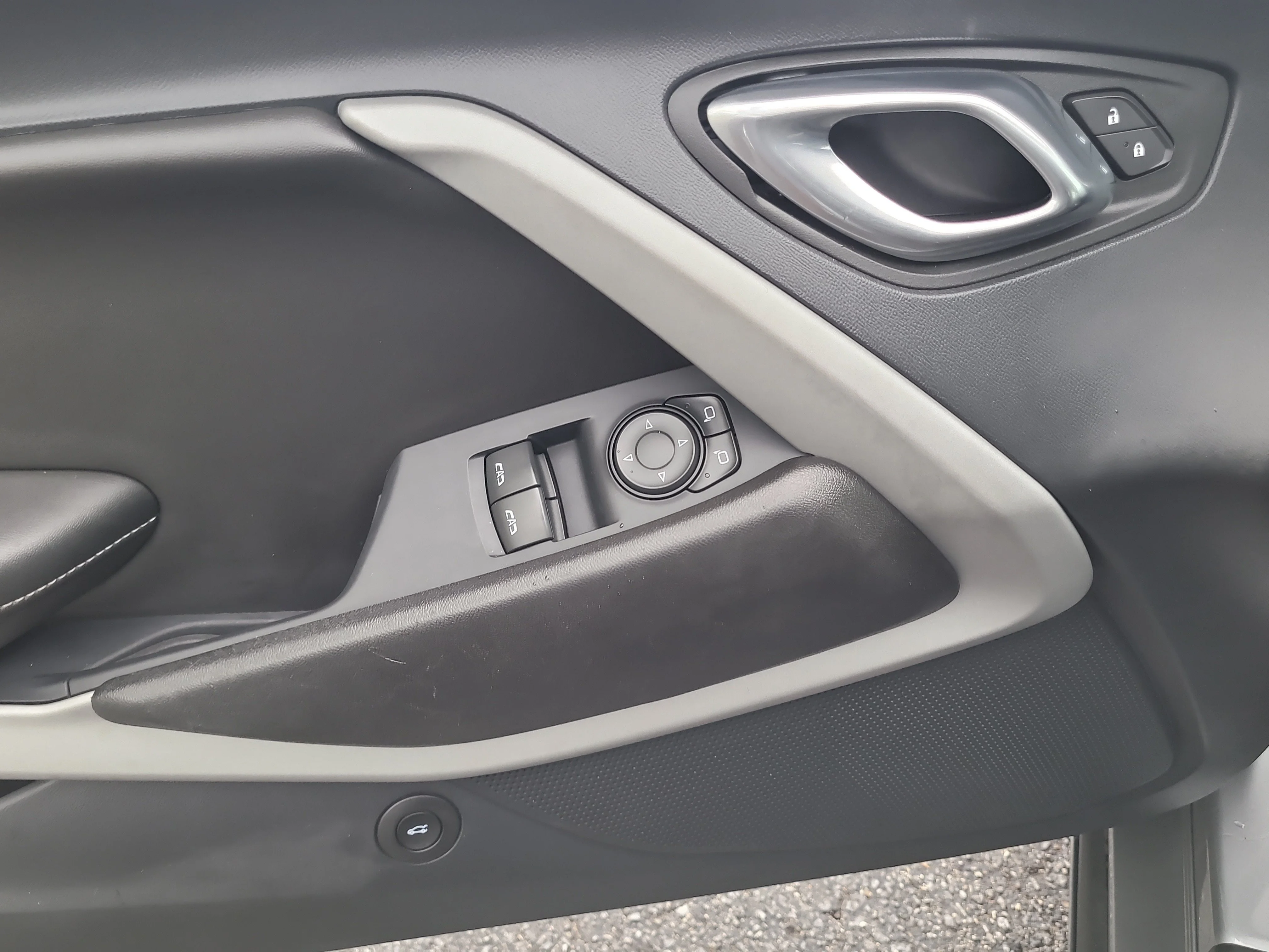Used 2023 Sharkskin Metallic Chevrolet 1LT image 11