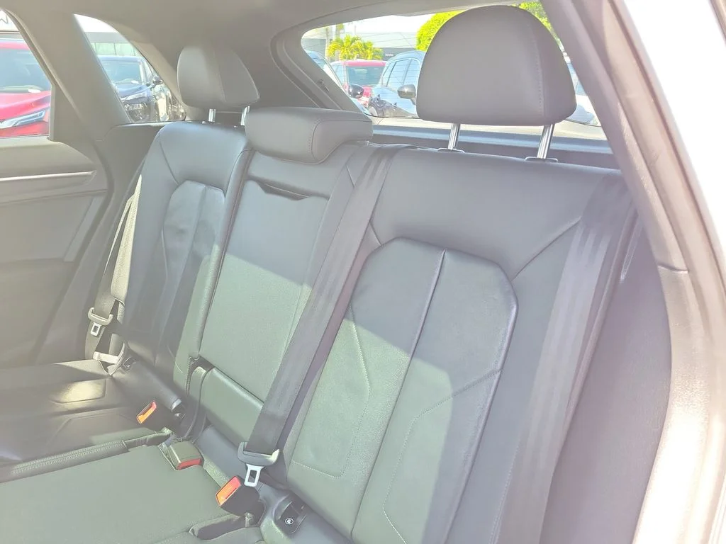 Used 2025  Audi Premium image 13
