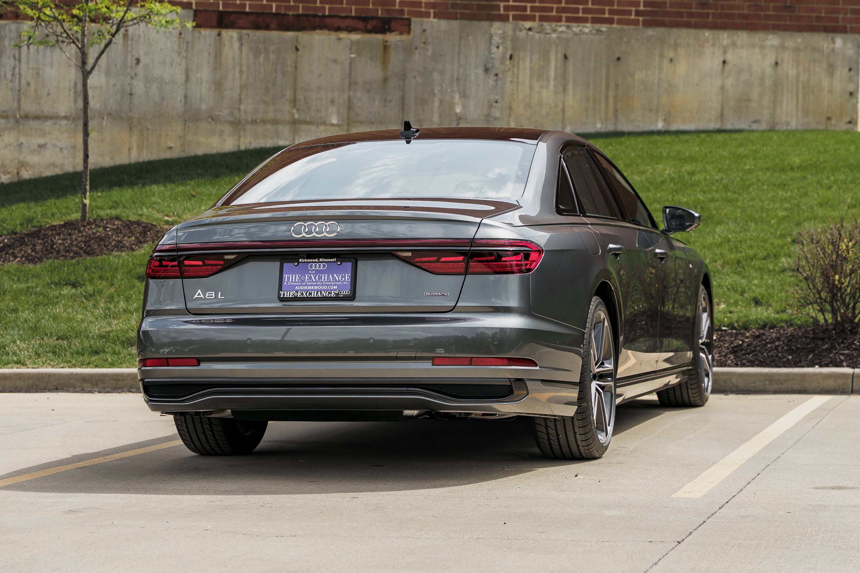 New 2026 Daytona Gray Pearl Effect Audi  image 4