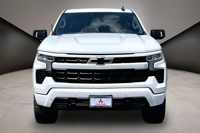 Used 2024 White Chevrolet RST image 3