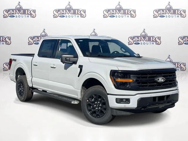 New 2026 White Ford XLT image 1