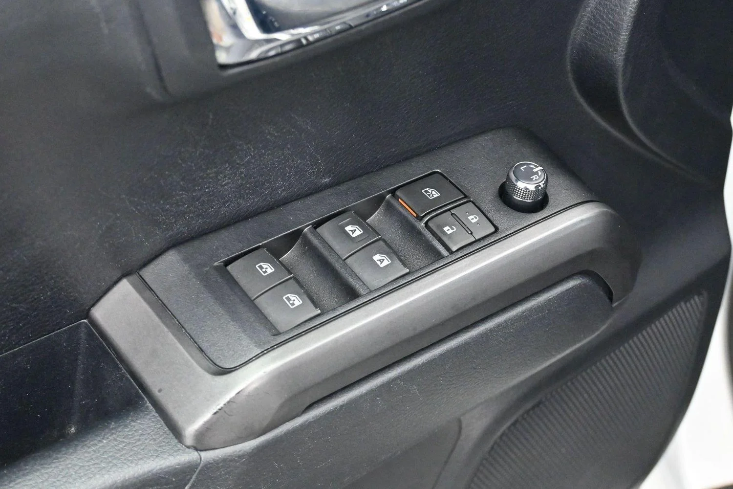 Used 2018 Super White Toyota TRD Off Road image 10