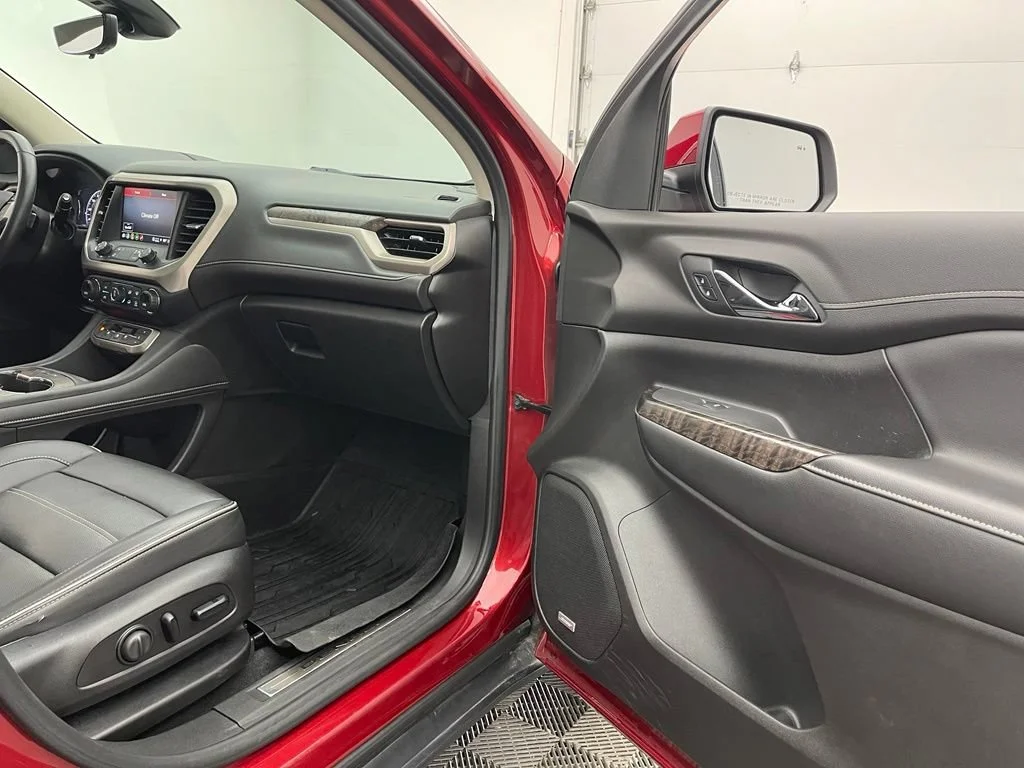 Used 2021 CAYENNE RED TINTCOAT GMC Denali image 35
