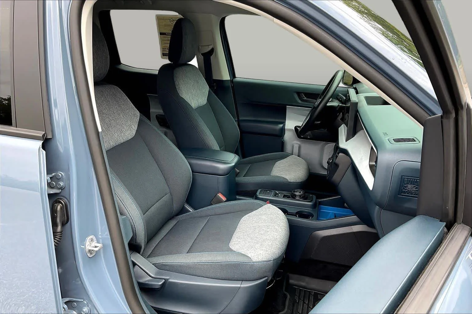 Used 2025 Azure Gray Metallic Tri-Coat Ford XLT image 9