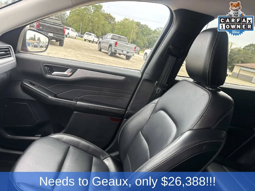 Used 2025 Red Ford Platinum image 25