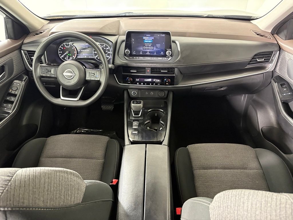 Used 2023 Gray Nissan SV image 31
