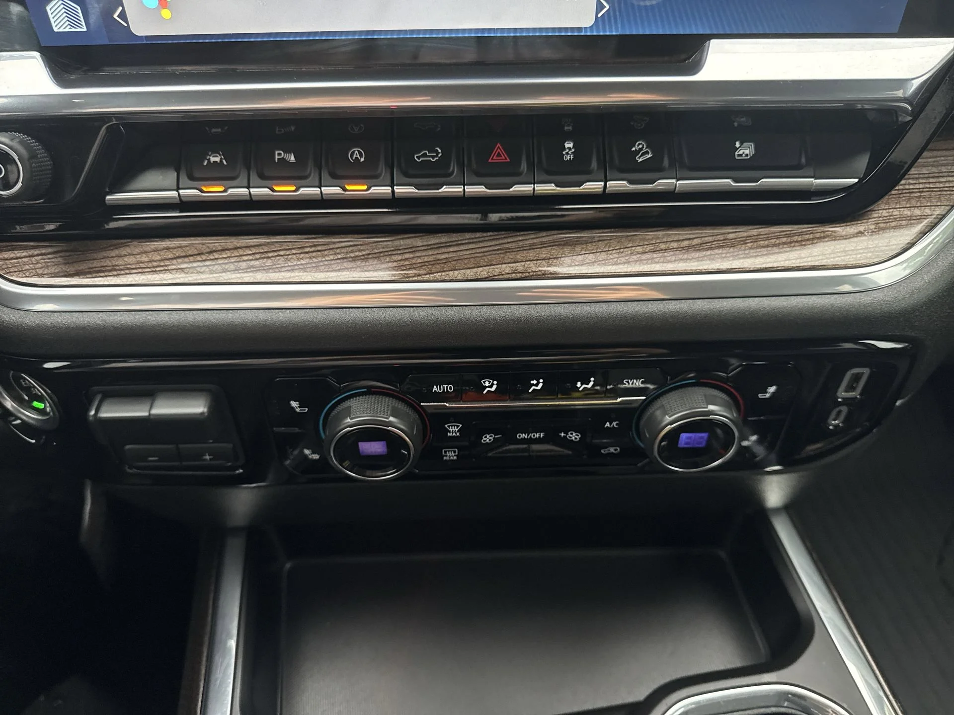 2023 Chevrolet Silverado 1500 RST - Photo 18