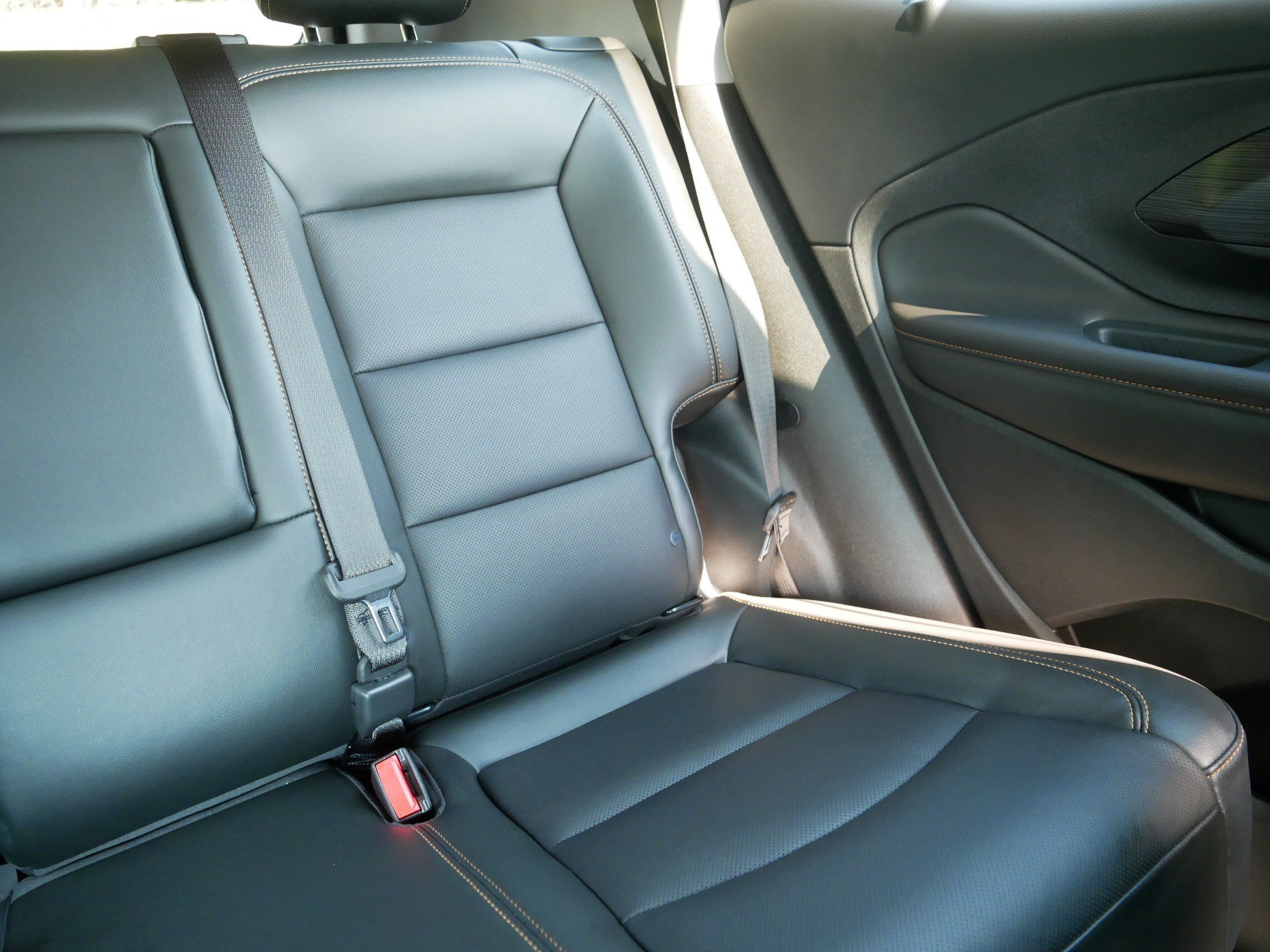 Used 2018 Summit White GMC SLT image 14