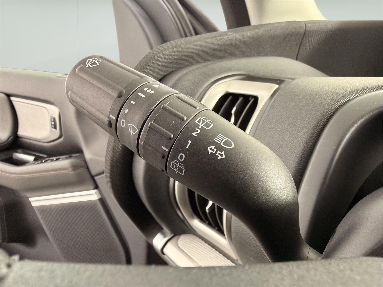 Used 2025 Oxford White Ford Active image 30