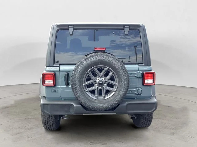 Used 2026 Anvil Clearcoat Jeep Sport S image 4