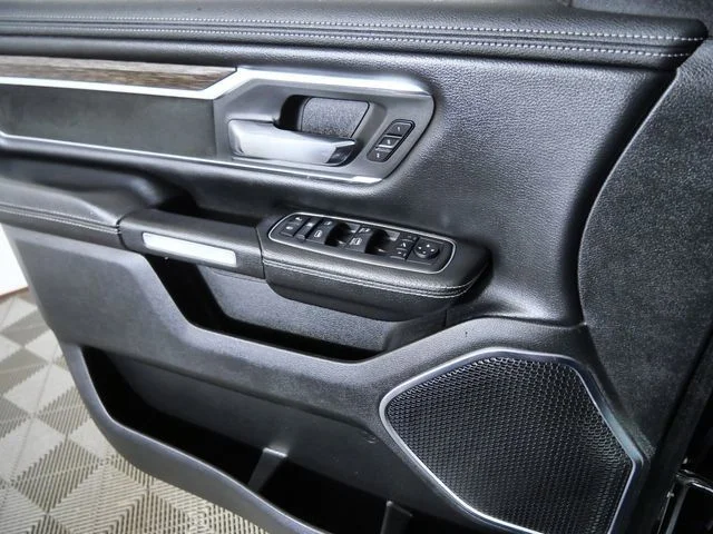 Used 2019 Black Ram Laramie image 28
