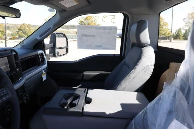 New 2026 Oxford White Ford F-550® XL image 30