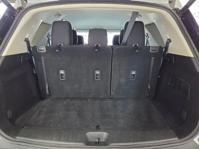 Used 2025 Silver Nissan SV image 15