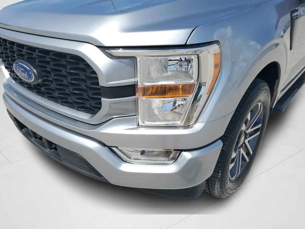 Used 2022 Silver Ford XL image 24
