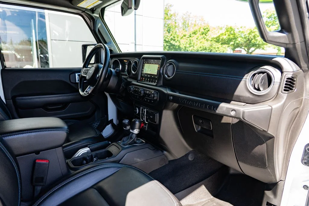 Used 2023 White Jeep Rubicon 4xe image 29